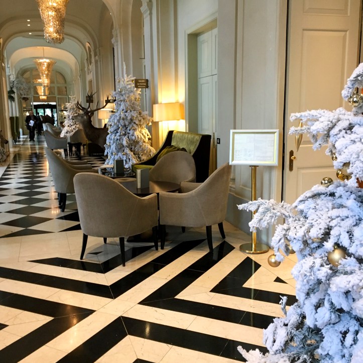 trianon-palace-bar-galerie-corinne_martin-rozes-2